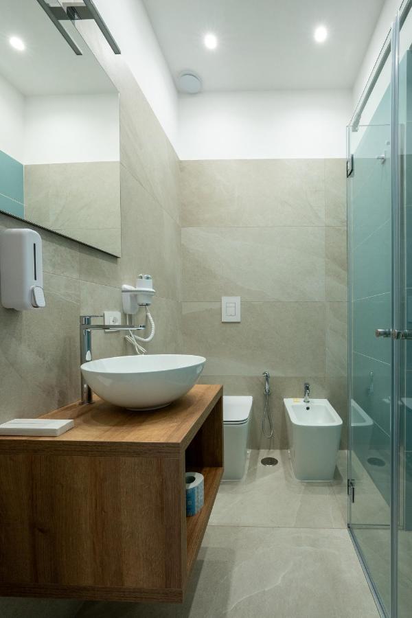 B&B Corso Garibaldi 165 Неаполь Екстер'єр фото