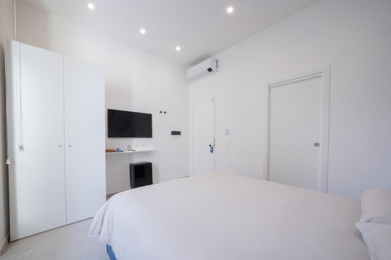 B&B Corso Garibaldi 165 Неаполь Екстер'єр фото