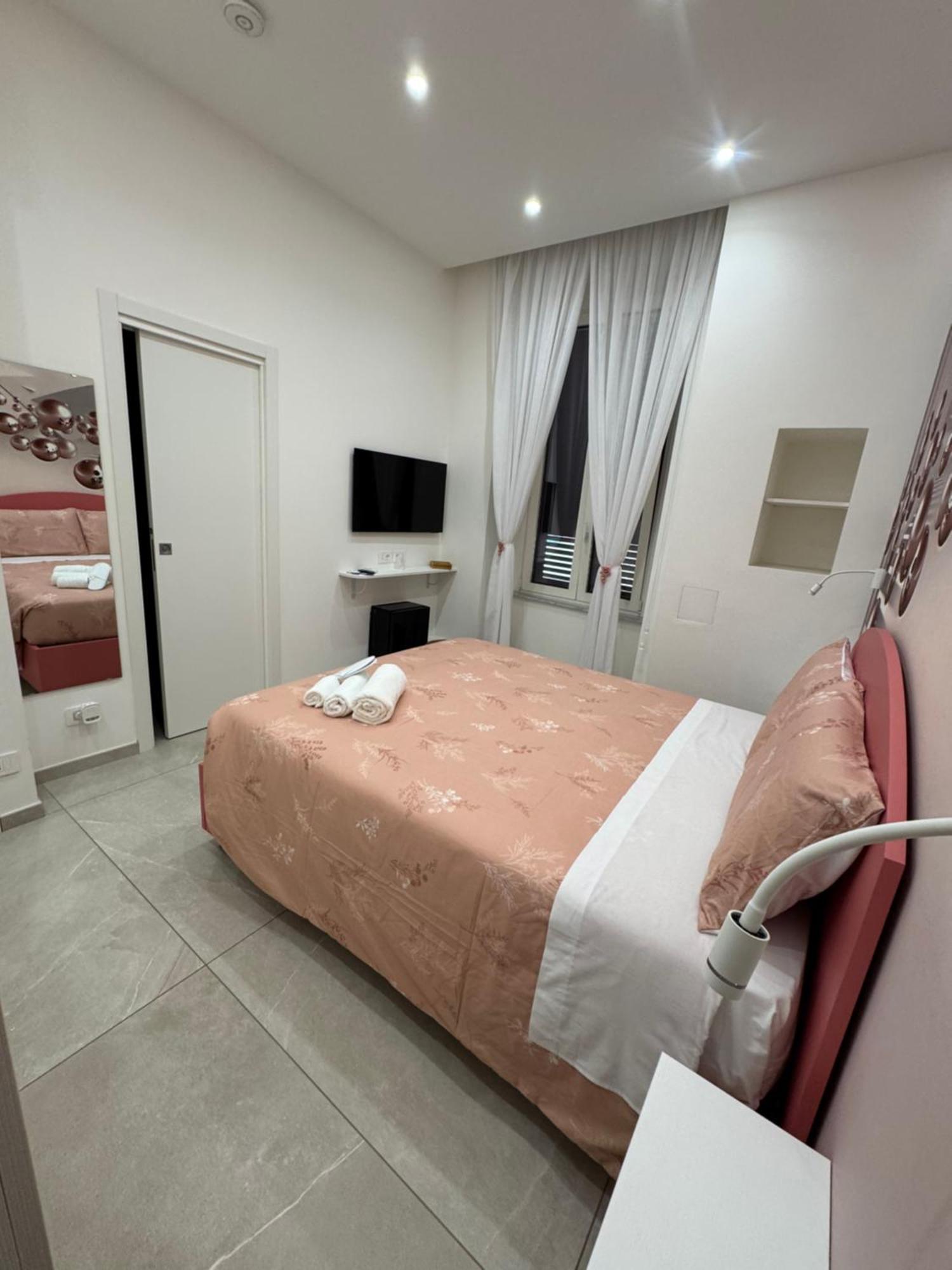 B&B Corso Garibaldi 165 Неаполь Екстер'єр фото